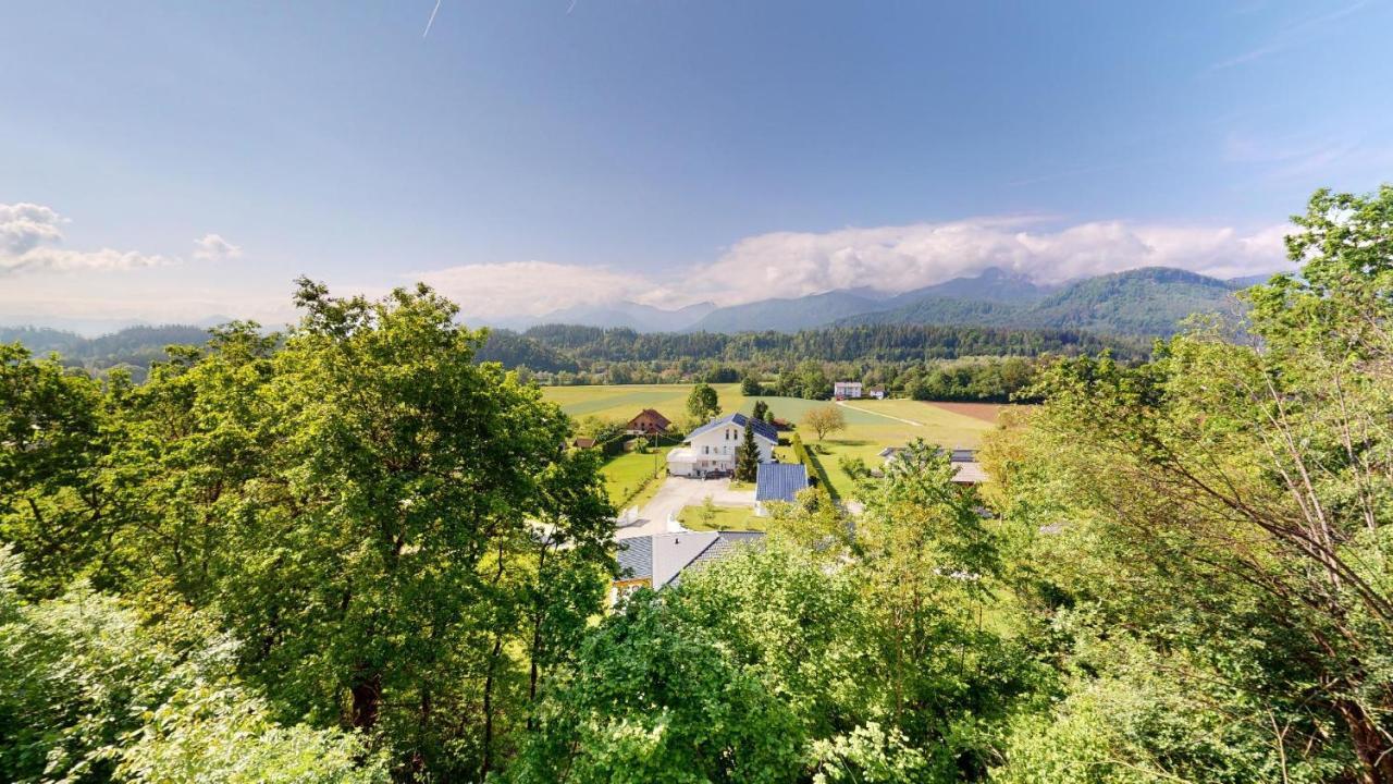 Modernes Ferienhaus Mit Panoramablick ローゼック エクステリア 写真