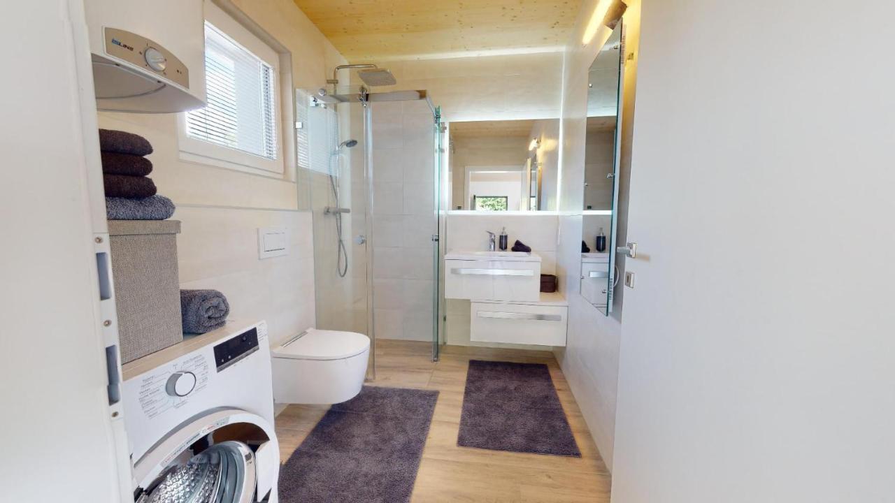 Modernes Ferienhaus Mit Panoramablick ローゼック エクステリア 写真